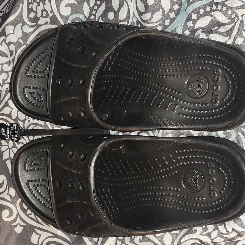 CROCS